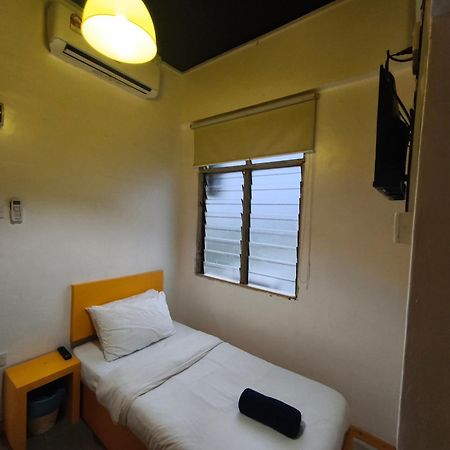 The Serai Cottage Transit Hotel Kampong Gong Badak Værelse billede